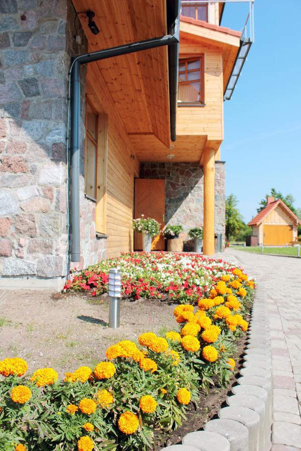 Akagals Hotell Pāvilosta Exteriör bild