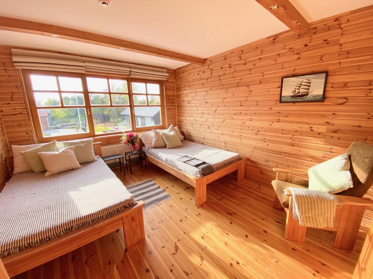 Akagals Hotell Pāvilosta Exteriör bild